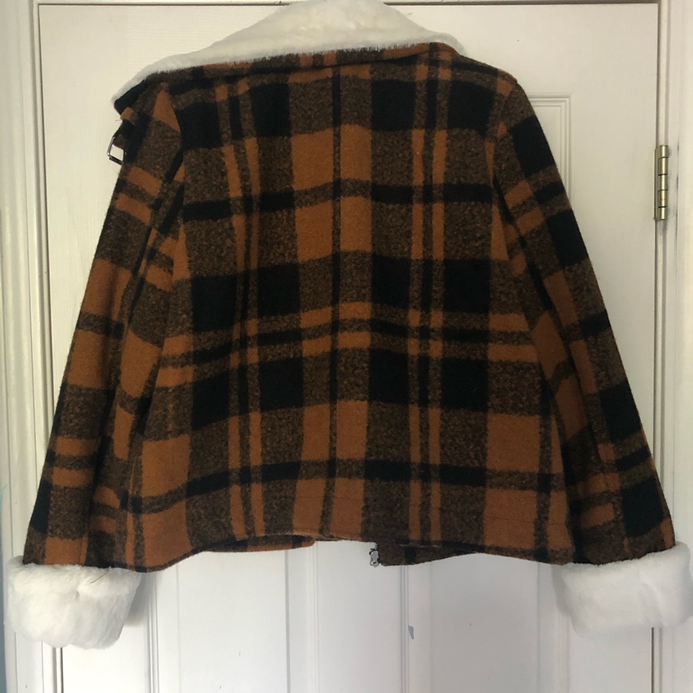 Jacket - Picture 6 of 7